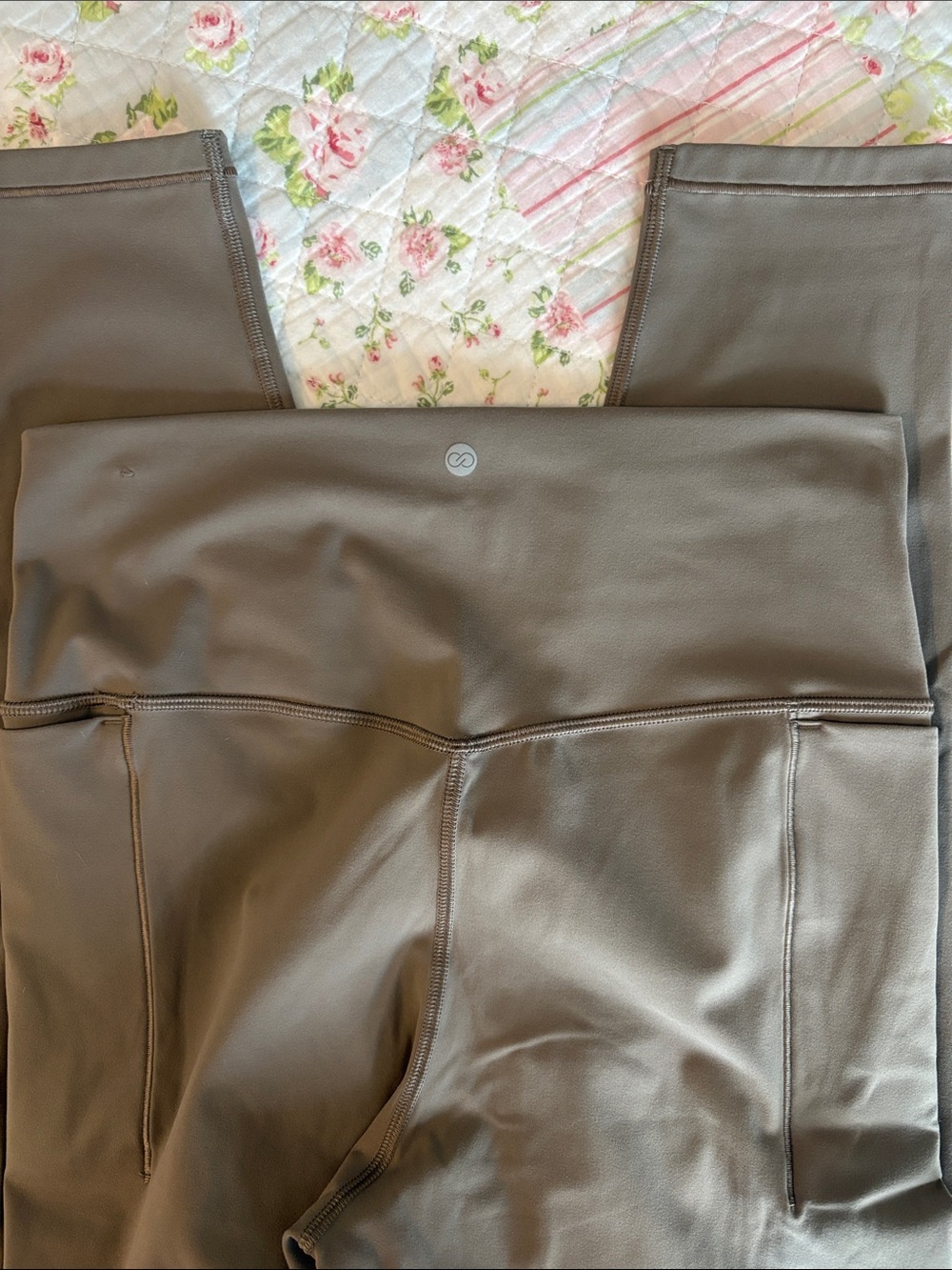 CALIA by Carrie Underwood High-Waist Leggings in Taupe - Picture 6 of 6